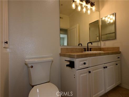 3450  Watermarke  , Irvine, CA