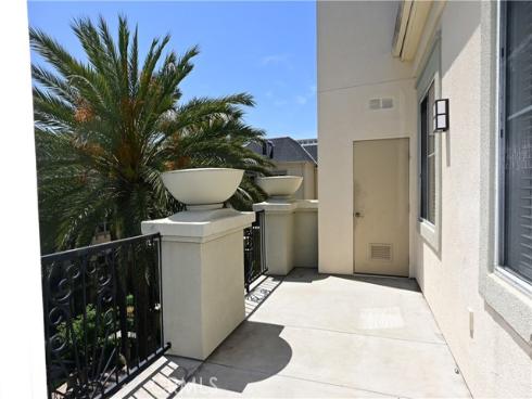 3450  Watermarke  , Irvine, CA