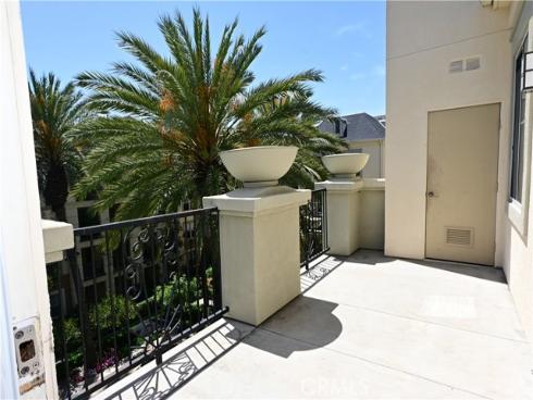 3450  Watermarke  , Irvine, CA