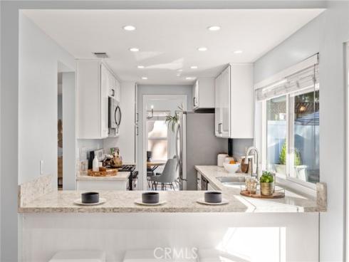 15 Bluecoat , Irvine, CA