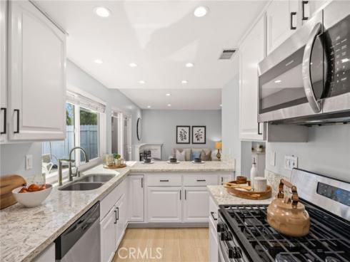 15 Bluecoat , Irvine, CA