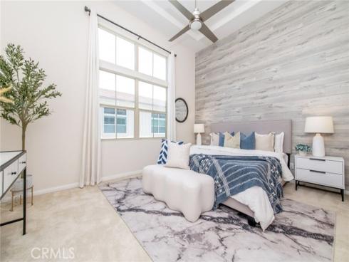 68 Rose Arch , Irvine, CA