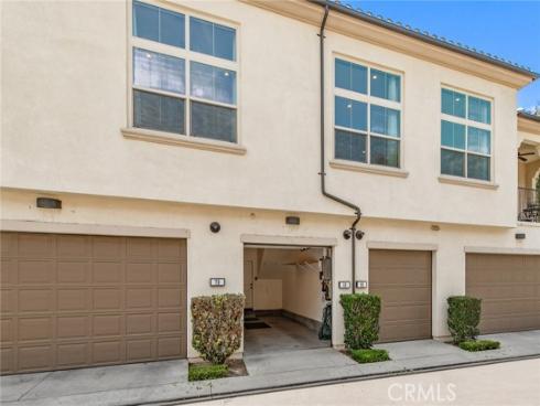 68  Rose Arch  , Irvine, CA