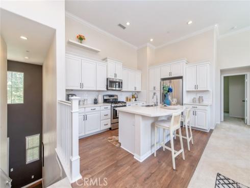68 Rose Arch , Irvine, CA
