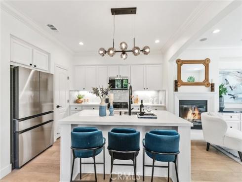 100 Alhambra , Irvine, CA