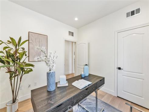 100 Alhambra , Irvine, CA