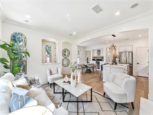 100 Alhambra , Irvine, CA
