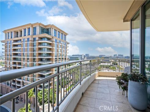 5104 Scholarship , Irvine, CA