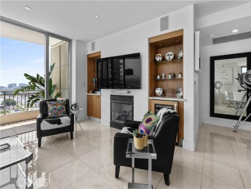 5104 Scholarship , Irvine, CA