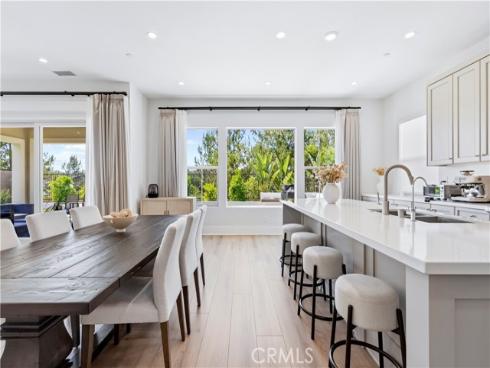 63 Longchamp , Irvine, CA