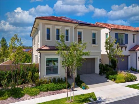 63 Longchamp , Irvine, CA
