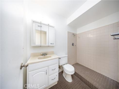 34 Elksford 3 Avenue, Irvine, CA
