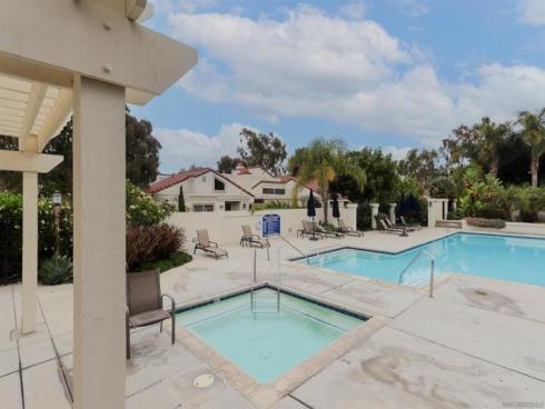 10 Morena 8 , Irvine, CA