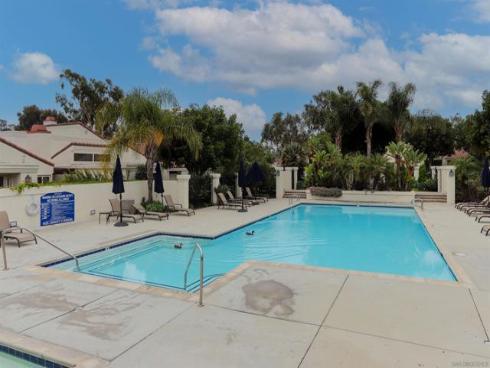 10  Morena  8 , Irvine, CA