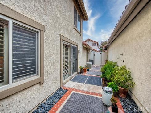 55 Fabriano , Irvine, CA