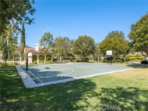 152 Treehouse , Irvine, CA