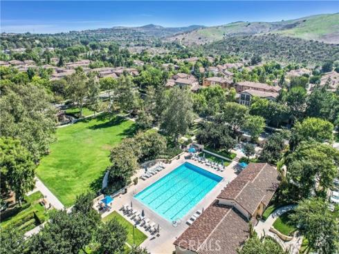 152 Treehouse , Irvine, CA