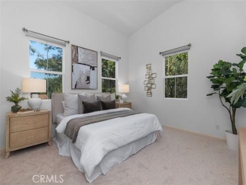 25 Vermillion , Irvine, CA