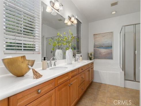 25 Vermillion , Irvine, CA