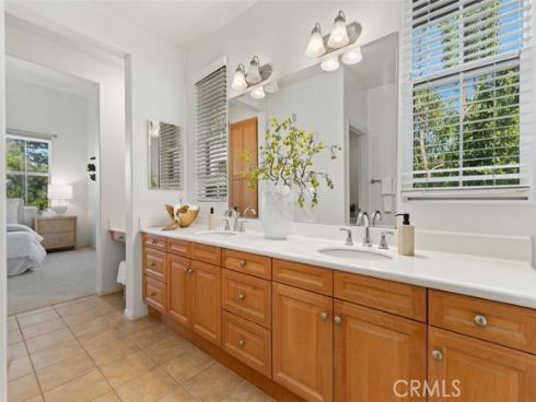 25 Vermillion , Irvine, CA