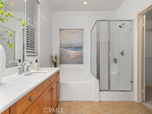 25 Vermillion , Irvine, CA