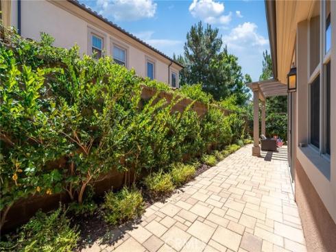104  Beechmont  , Irvine, CA
