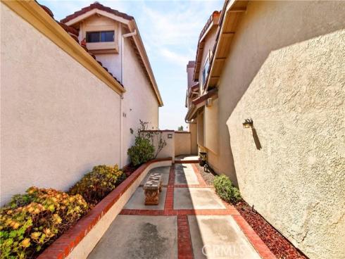 11 Milazzo , Irvine, CA