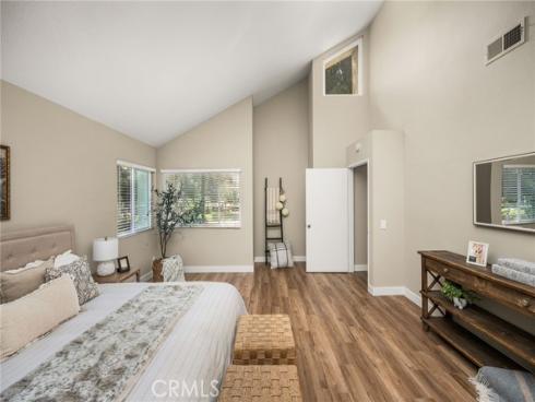 8 Claret 49 , Irvine, CA