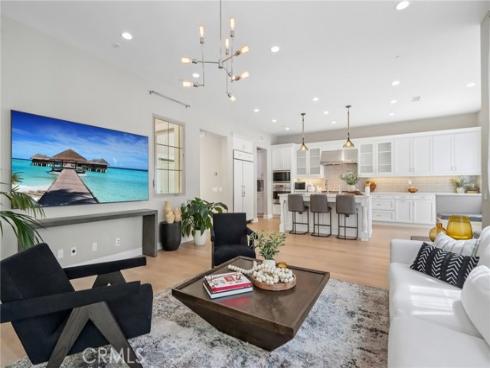 12 Maverick , Irvine, CA