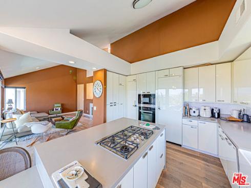 6 Sirius , Irvine, CA