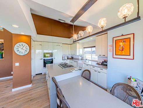 6 Sirius , Irvine, CA