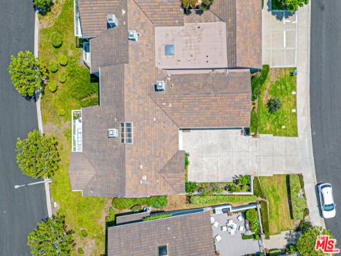 6 Sirius , Irvine, CA