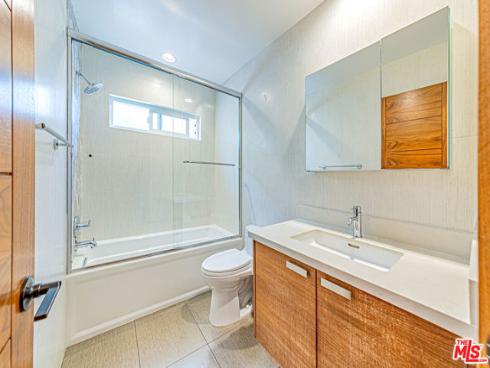 6 Sirius , Irvine, CA