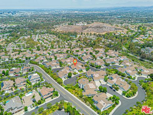 6 Sirius , Irvine, CA