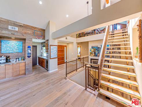 6 Sirius , Irvine, CA
