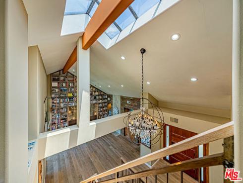 6 Sirius , Irvine, CA