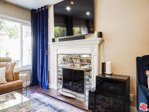 22 Hunter , Irvine, CA