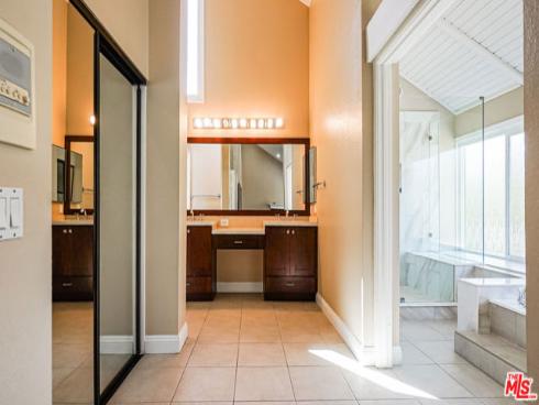 22 Hunter , Irvine, CA