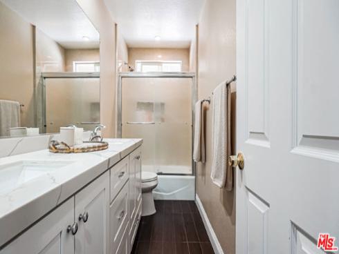 22 Hunter , Irvine, CA