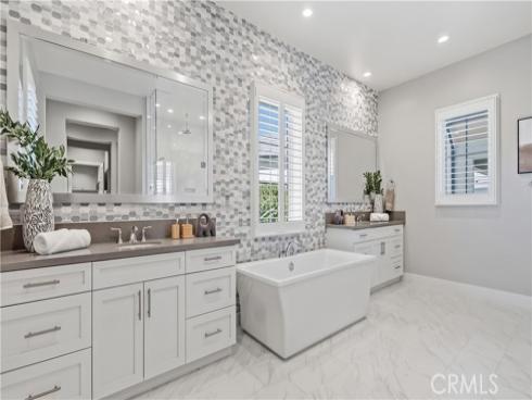 117 Interstellar , Irvine, CA