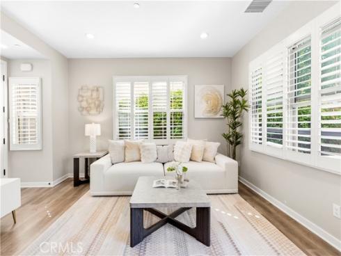 85 Kestrel , Irvine, CA