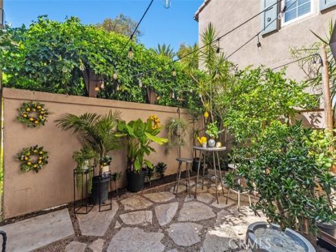 80 Great Lawn , Irvine, CA