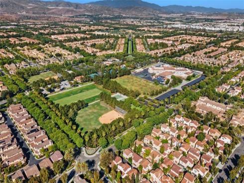 80 Great Lawn , Irvine, CA