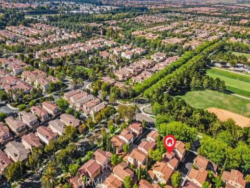 80 Great Lawn , Irvine, CA