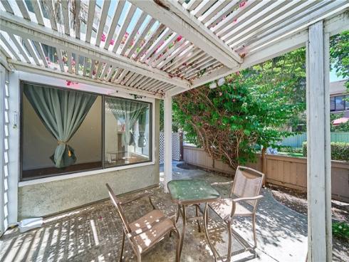 380 Deerfield , Irvine, CA