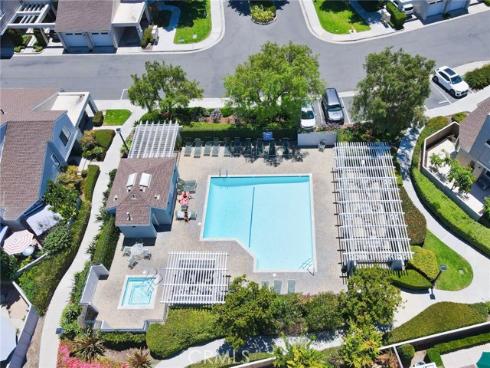 380 Deerfield , Irvine, CA
