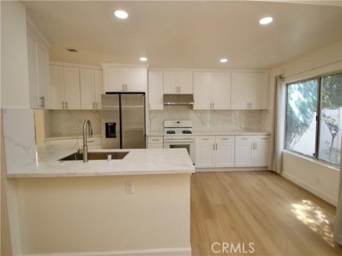 6 Del Azul , Irvine, CA