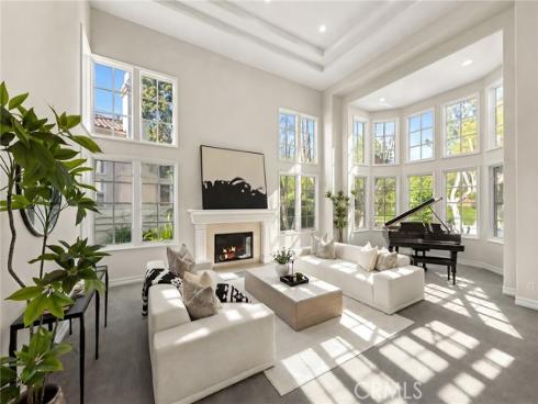 5 Chester , Irvine, CA