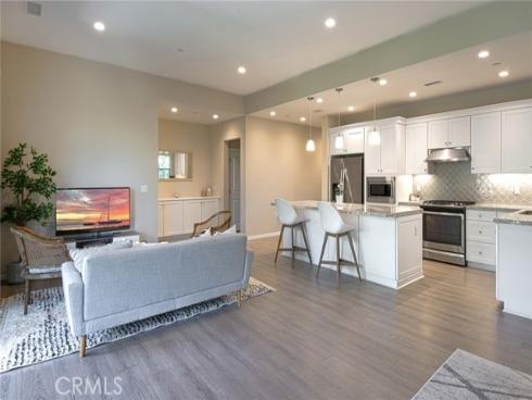 232 Bishop Lndg , Irvine, CA
