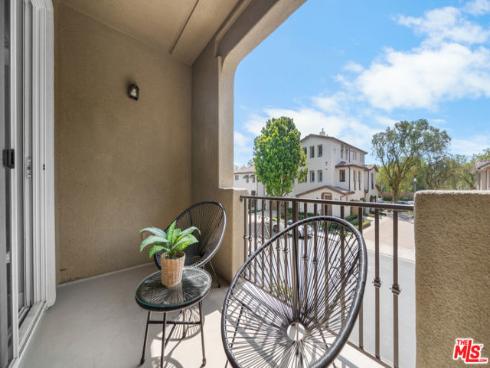 270 Lockford , Irvine, CA